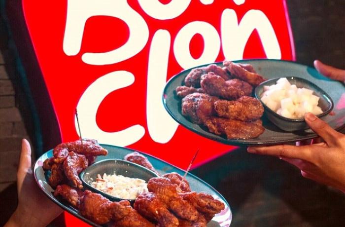 Thưởng thức gà giòn Bonchon thơm nức, lạ miệng ở Hà Nội